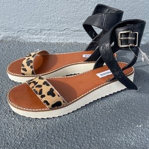 NWT STEVE MADDEN leopard leather & calfhair sandals 7.5